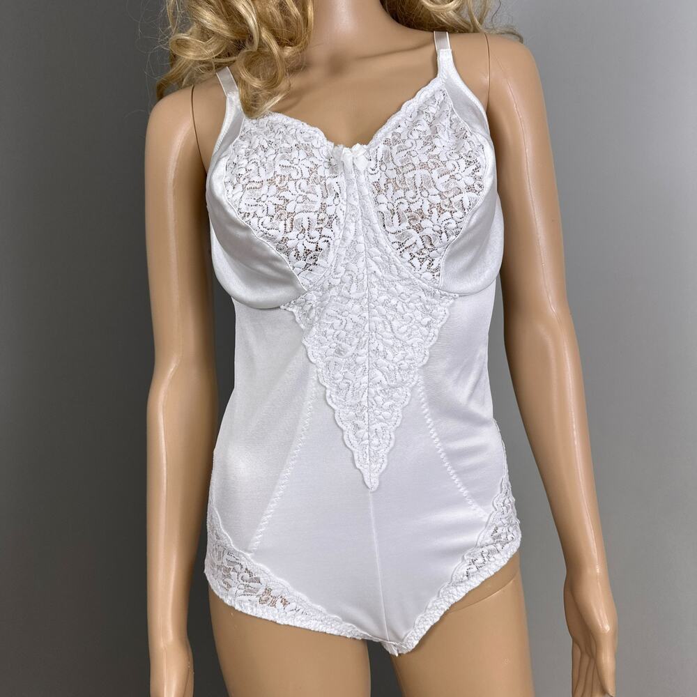 Vintage Sears Body Briefer Teddy 40D White Underwire Lace Bodysuit Shapewear - Picture 4 of 10